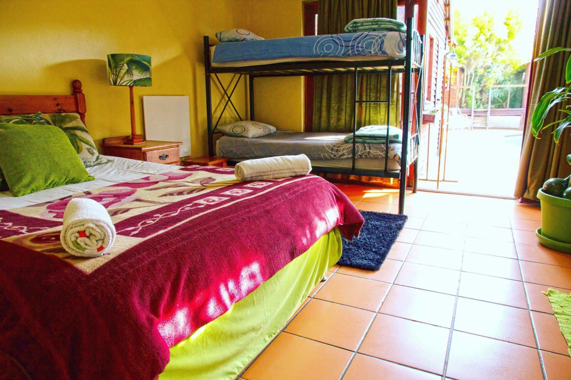 Homebase Melville Backpackers Johannesburgo Exterior foto